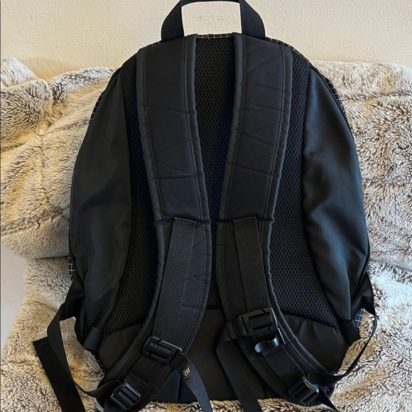 Tom Bihn Synapse Black Grid Backpack - Picture 3 of 9